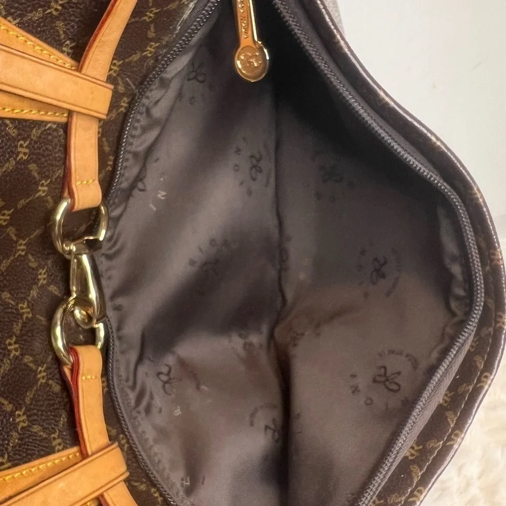 RIONI ITALIA PRINCESS SATCHEL. 14” x 5.3” x 9”. - Picture 9 of 15